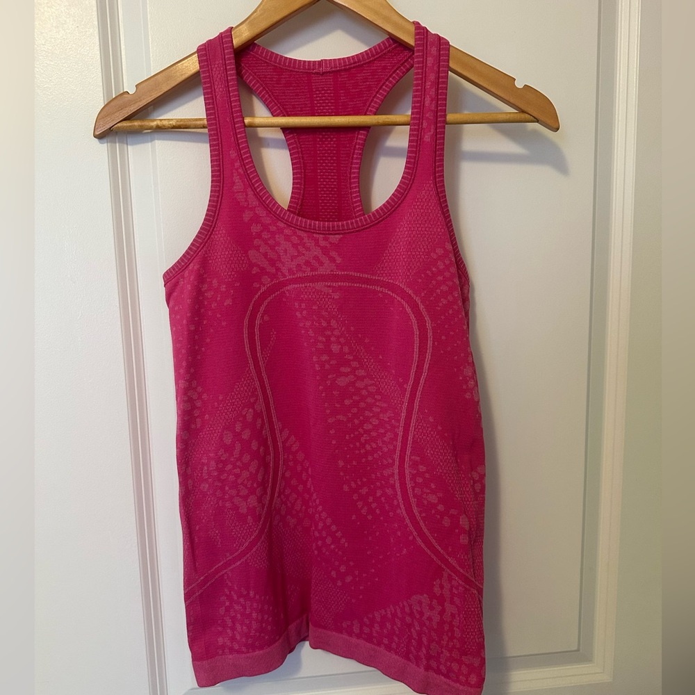 Lululemon swiftly Pink Racerback Tank Top. Size 4